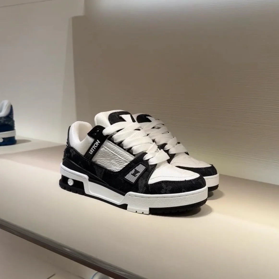 French High-end Design Trainers for Women